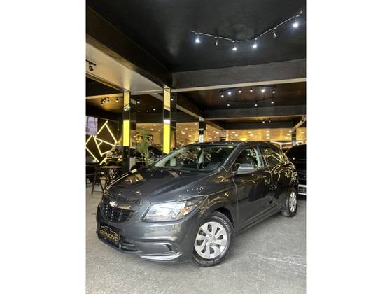 CHEVROLET ONIX 1.0 MPFI JOY 8V FLEX 4P MANUAL CHEVROLET ONIX 1.0 MPFI JOY 8V FLEX 4P MANUAL
